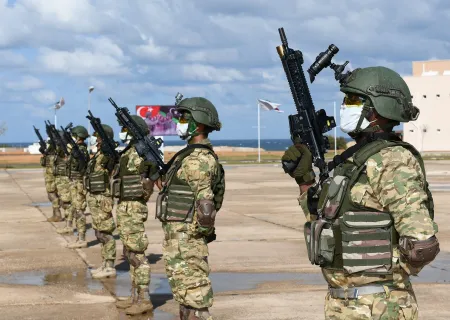 ليبيا تفقد رئيس أركانها بعد تحطم الطائرة في أنقرة