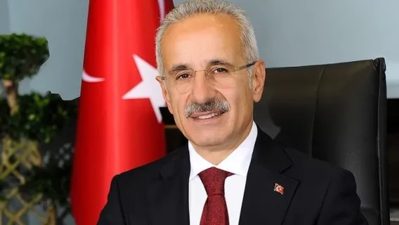 وزير النقل التركي عبد القادر أورال أوغلو