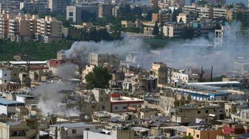 الغارات الجوية 