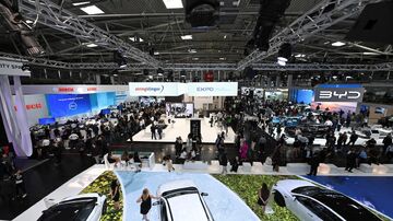 وزير الاقتصاد الياباني