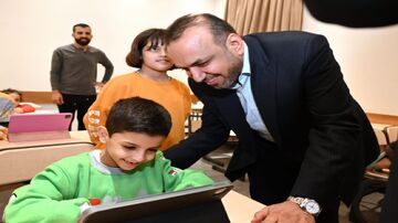 منحة طلاب المدارس بالعراق